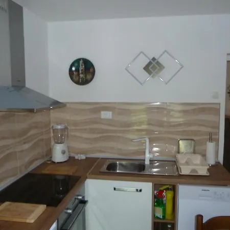 Апартаменти Biserka